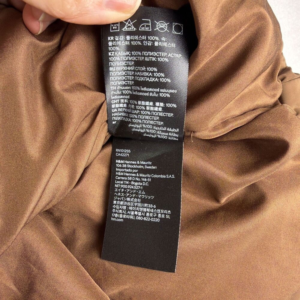 Brown H&M Cropped Puffer Vest Size Medium Chocolate Earth Tone Gorpcore - Picture 4 of 7